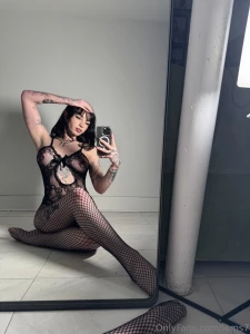 Are we getting wet tonight dm me