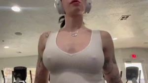 I wonder why everyone was staring at me at the gym