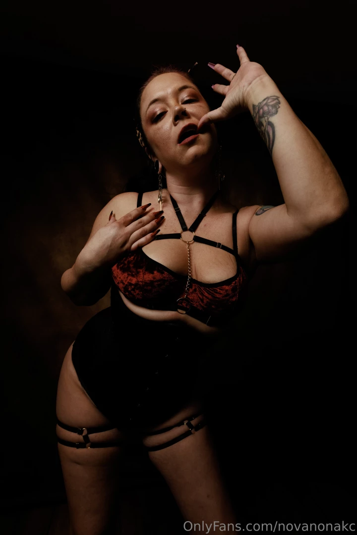 28 great photos to start off my birthday month top less and 2 great 
