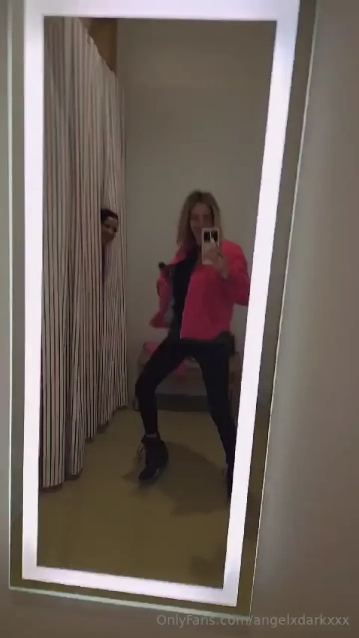 Having fun with my friend puma swede before the concert last night part 2 