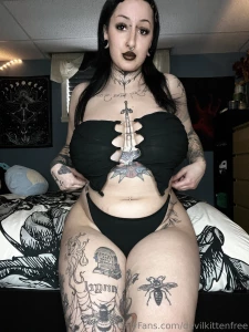Tits out when you unlock xxx