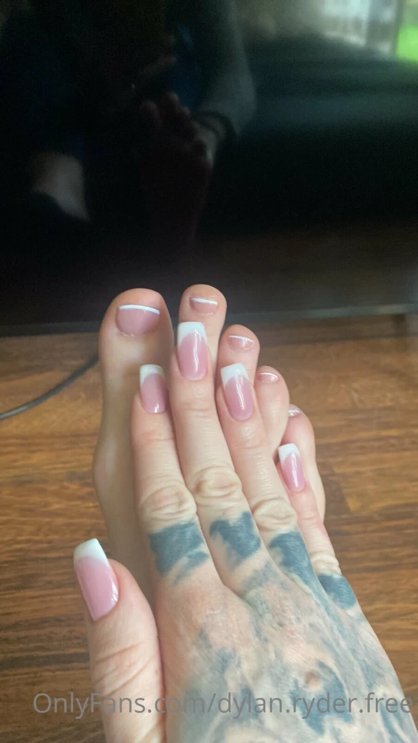 How do u like french nails better this or my typical long red black 
