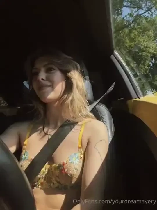 Carpool caraoke avery edition is on 