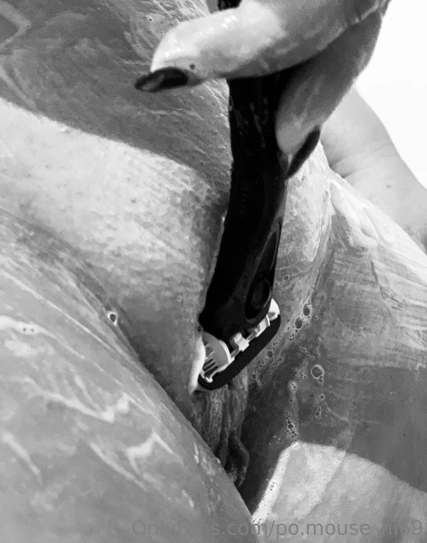 Frisch rasiert geht es auf zur party freshly shaved off to the party 