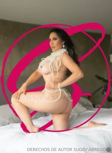 Hoy quise consentirte y esperarte as te gusta este nuevo look lindo