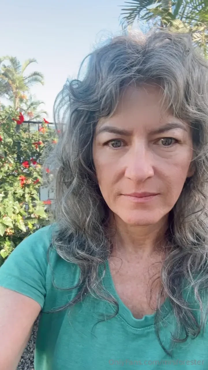 I m so happy to have you here on my page i want to know what content 