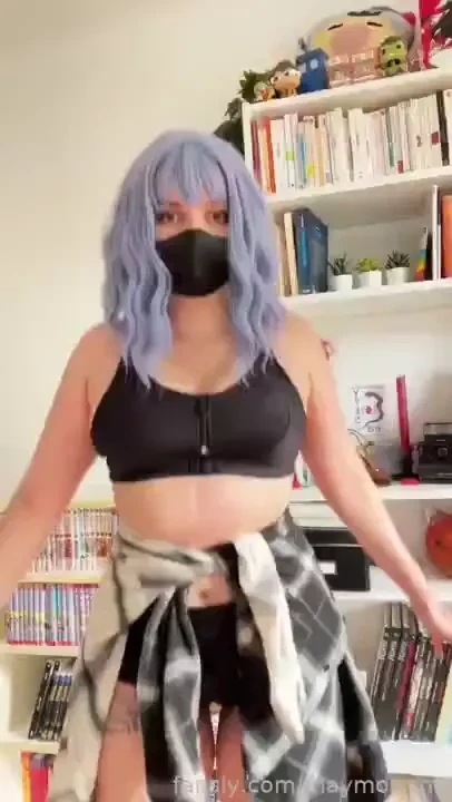 When im happy i jump everywhere p fishnets dance dancing bluehair cute 