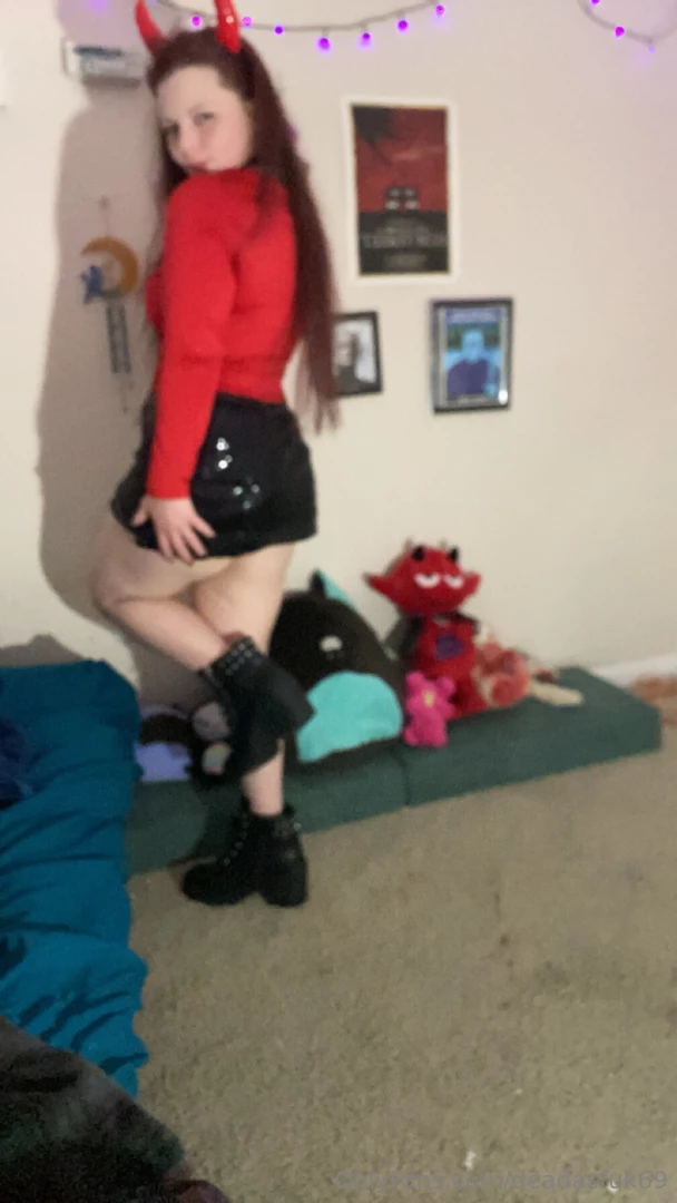 Swipe to see up my skirt part 9 