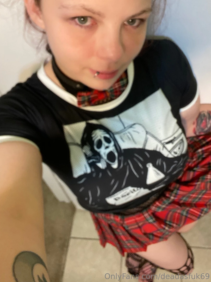 Watch me suck amp fuck my dildo hehe 