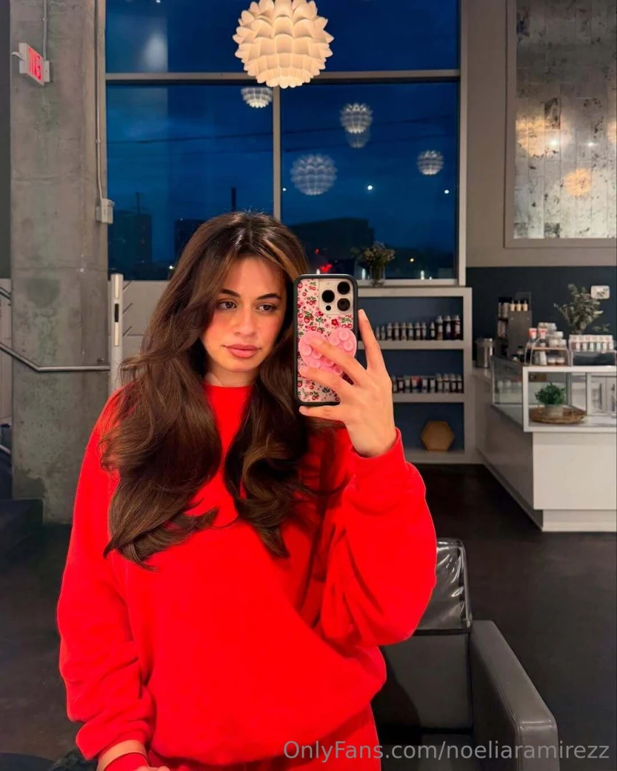 Private live shows are on my private page noeliaramirezprivate 