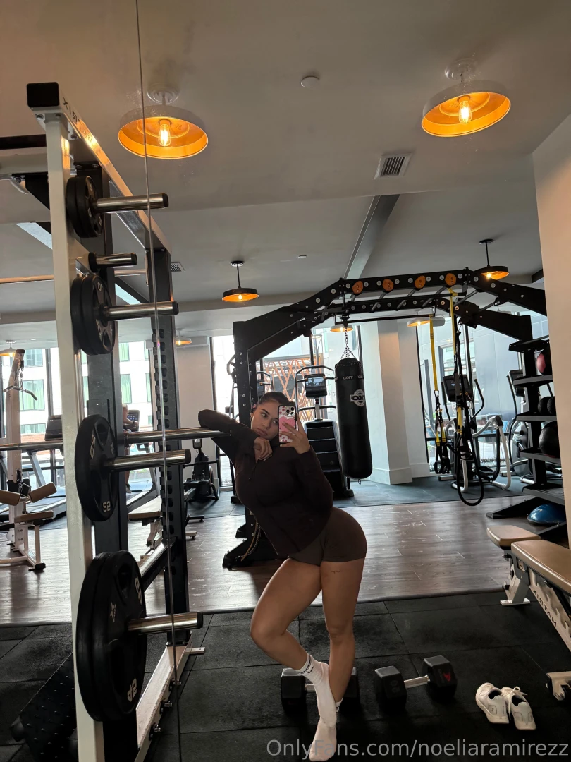 Wanna see what i m up to dm me on noeliaramirezprivate 