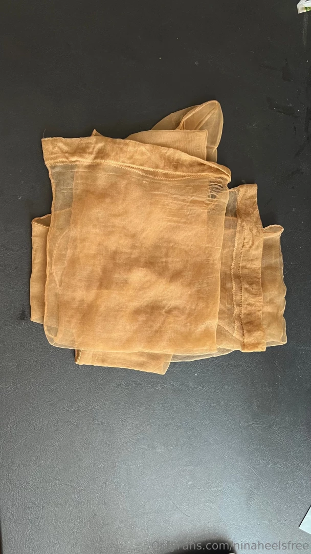 Amazing how it is difficult to wear stockings more than 2 days on a 