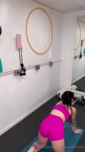 Meeting a stranger at the gym and falling in love in the sauna - talk