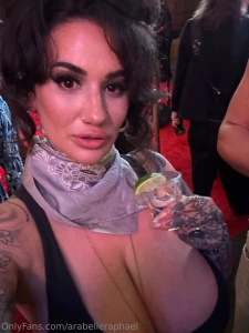 I won favorite inked model at the phub awards my first award as a part 3