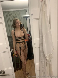 Kinky video coming in your inbox watching it back i want to be tied up part 2