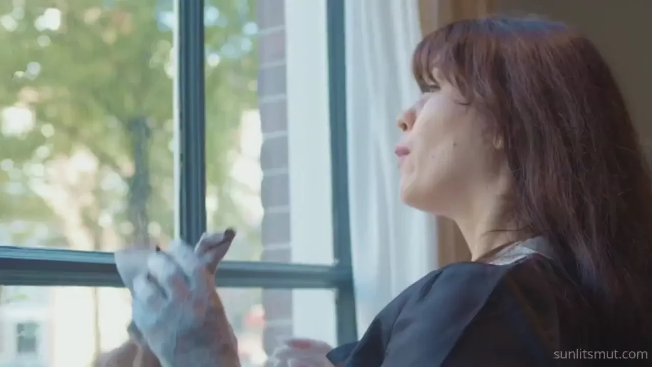 Hallowen special - bad maids with skye blue in her very first gg anal 