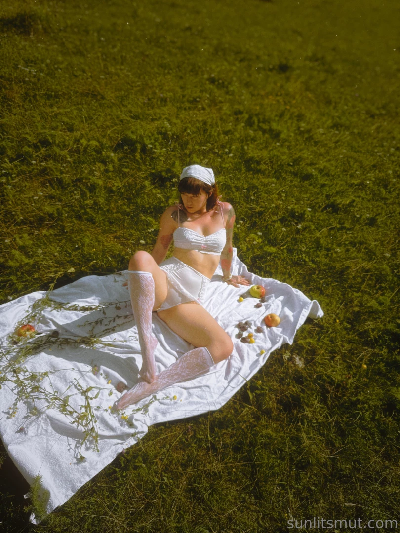 Im going back to school y all getting certificate in herbalism and part 1 