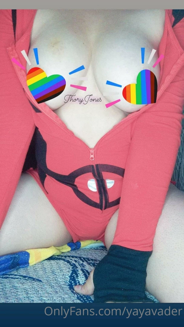 Everyone is welcome perverts and fetishists subscribe for free 