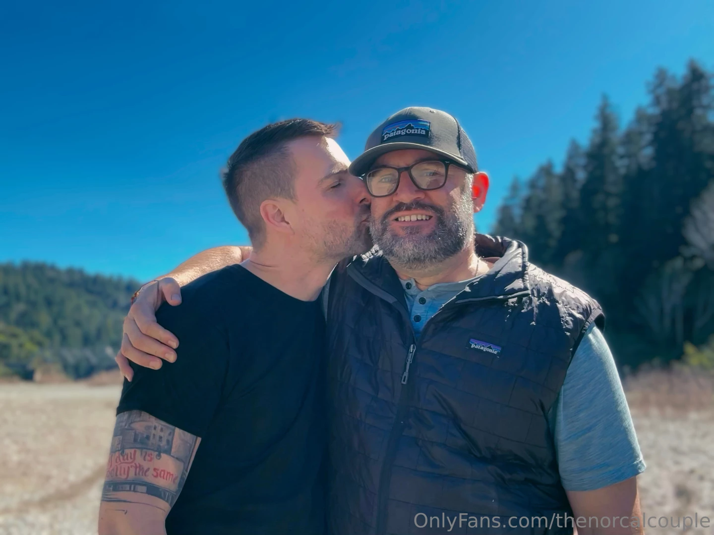 Thank you all for following us and sharing our intimacy every day i 