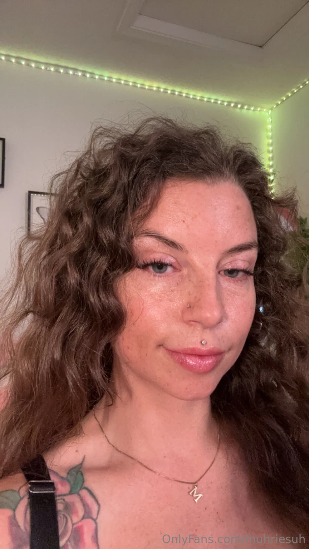 Open to see some tits and feet part 1 