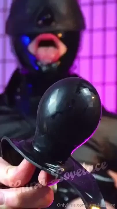 Don t just stand there stuff me 