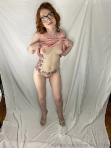 Sometimes i like to wear girly outfits