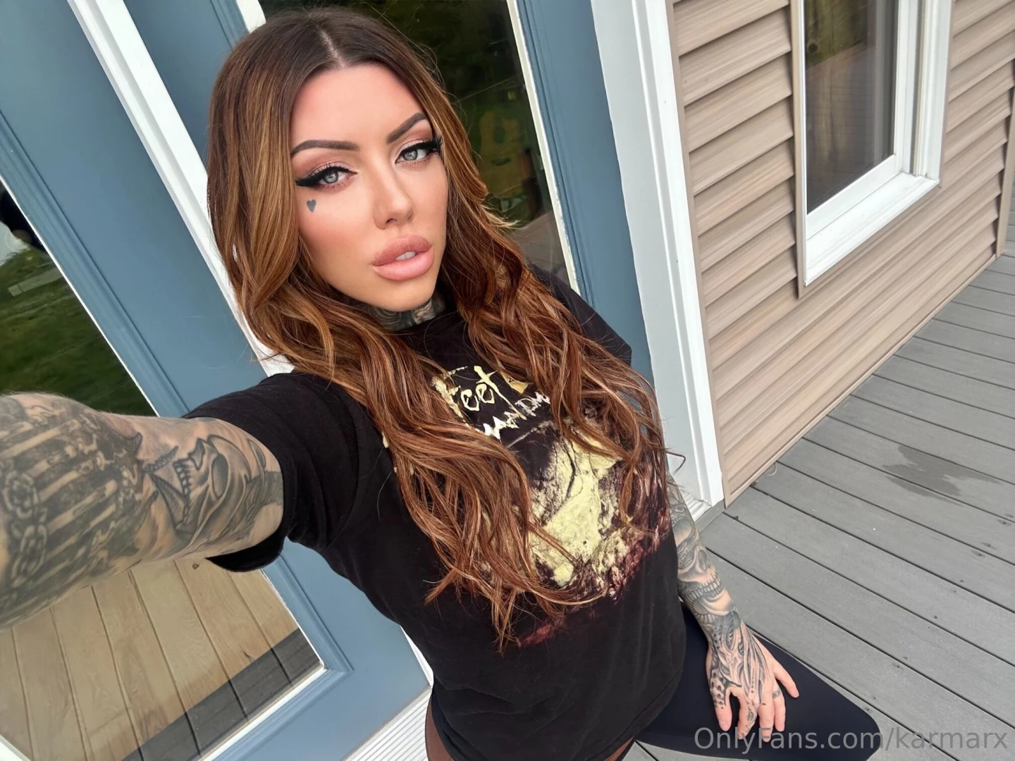 Thanks to all my loyal fans amp supporters i see you amp i love you 