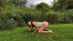 Let me show you how to turn the gloomy day into lil paradise part 1