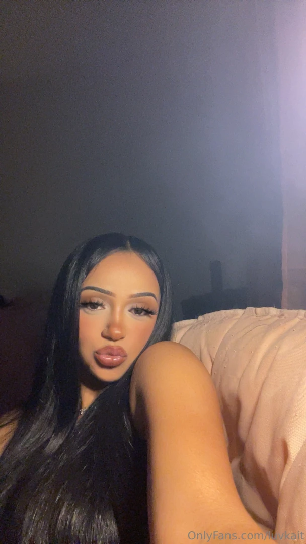 Good evening baby you still up how about joining me tonight dm me i 