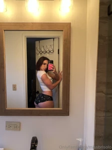 If you were here right now would you spank me juicy ass