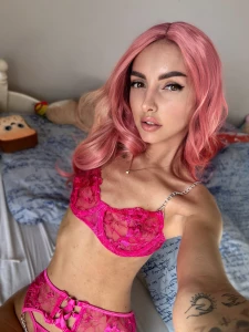 How do you like my look in pink i feel like a barbie doll