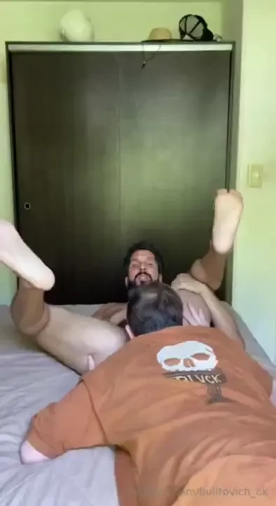 Joven pero rompe culos de papis y0ung but breaks daddies asses 