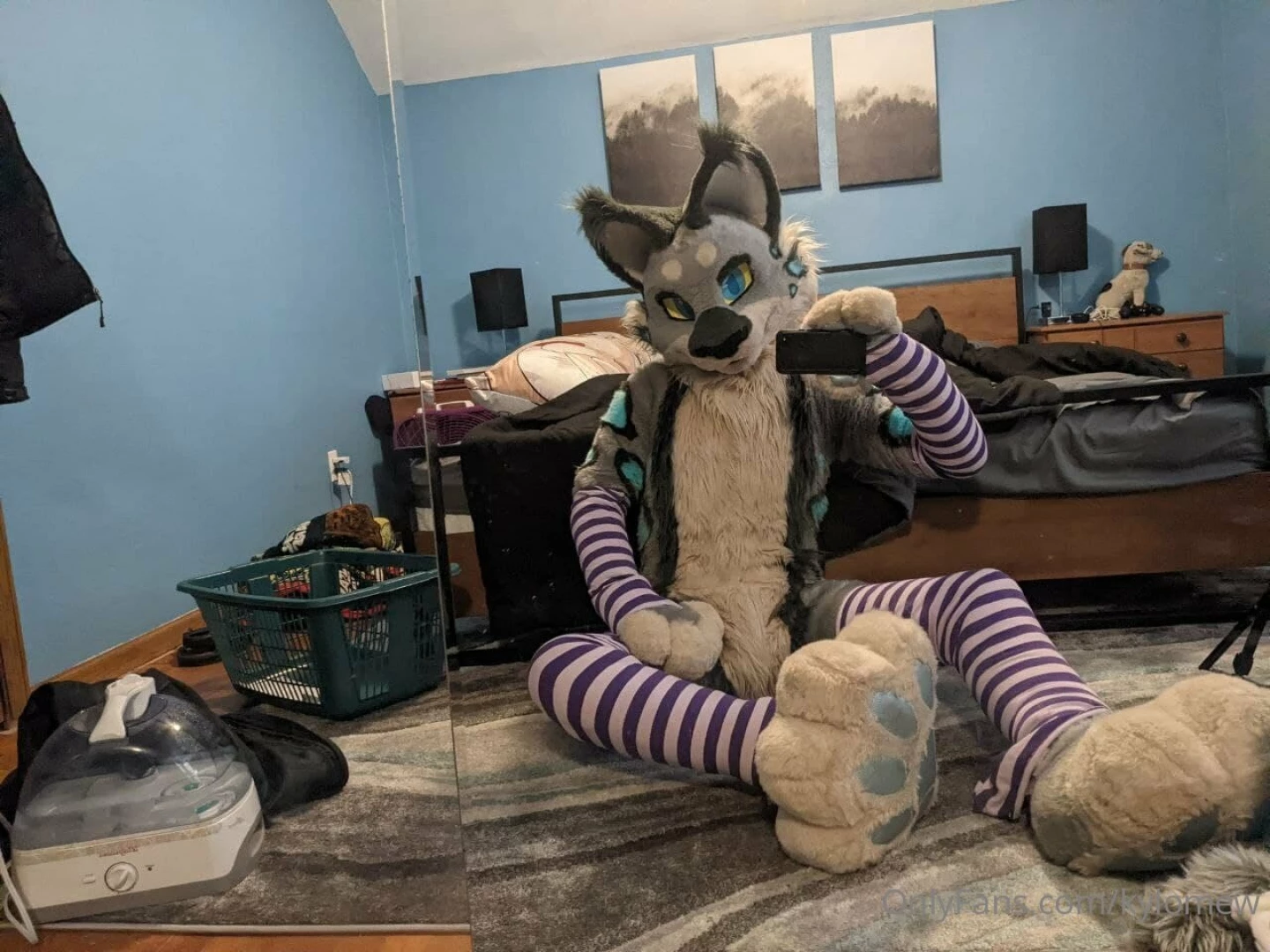 Heya guys getting settled in so hopefully will be able to post more 