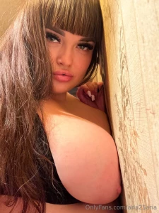 Oooppppssiee i m on the ground daddyyyy give me a hand pls