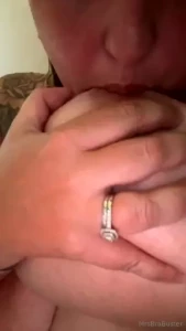 I know you love when i suck my nipples