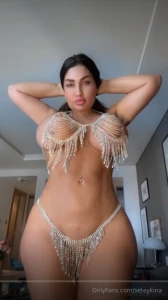 Can we start the day wet and h rny