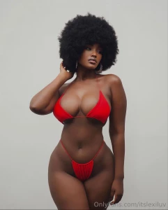 I m just feeling myself in this bikini and the heat is just a bonus