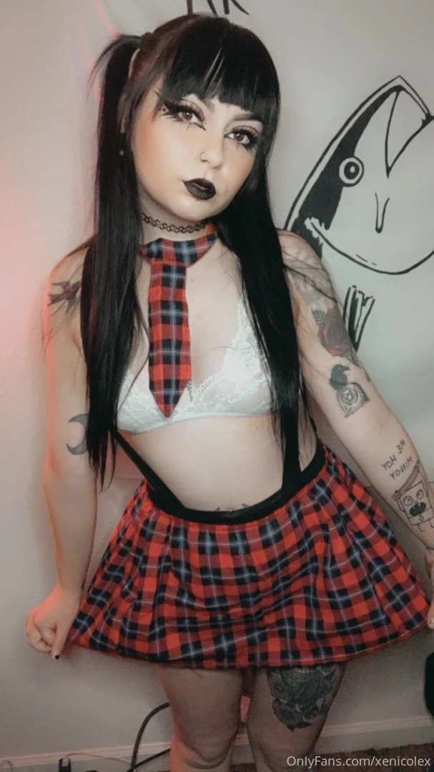 Tip this post 5 and i ll send you a cute lil video in whichever one of part 7 