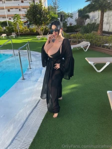 Hello baby tomorrow on my vip channel i will make video calls from the