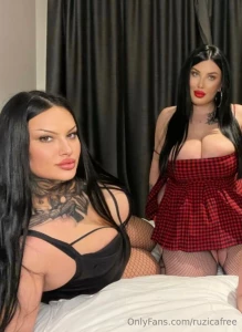 Moja zexyfilth i ja 28 10 radimo saradnju dostupne smo za video call