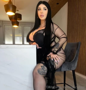 Hey babe welcome to my free account wanna see me being cum covered