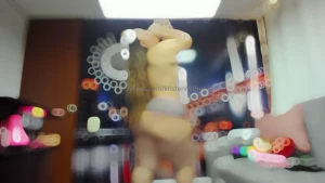 0075 quieres jugar conmigo y mi gran culo ven a folarme bien rico papi