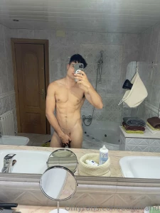 Me prefer as sin depilar te leo estoy en el ba o tranquilito despu s