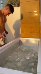 A ver si lo encuentras premio para el q comente que se ha visto
