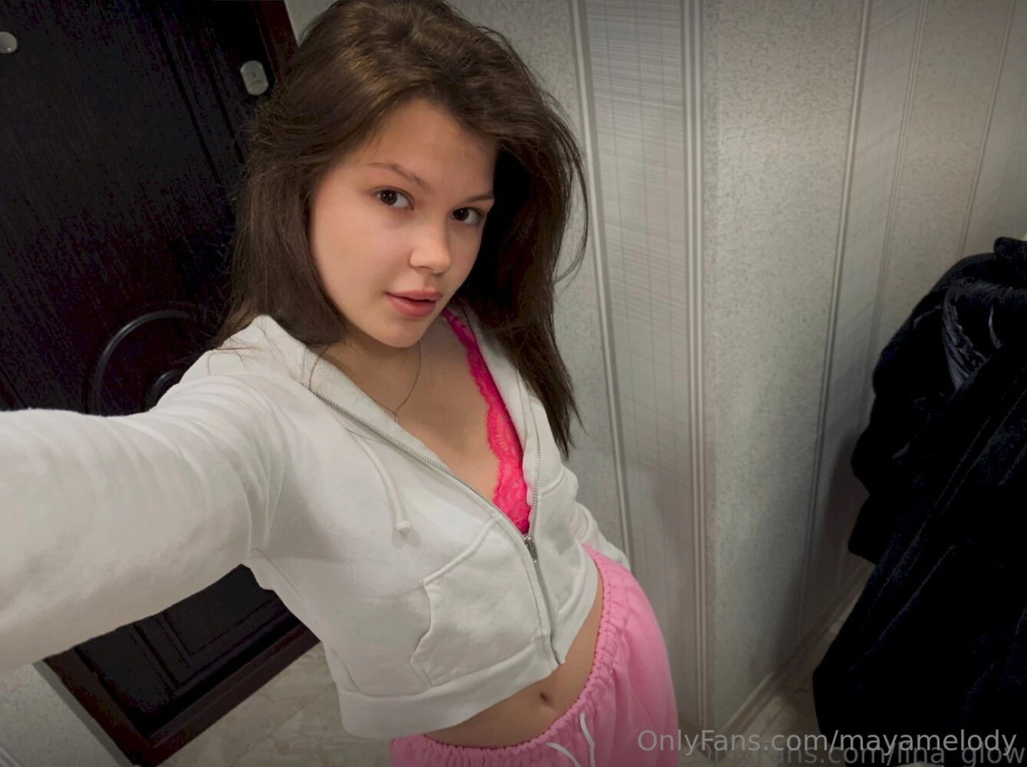 Free today lina_glow lina_glow wants you i heard this slut likes hard part 9 