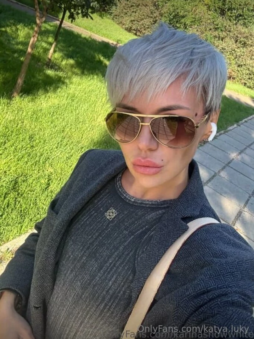 Hi my friend karinasnowwhite created her onlyfans today she is so hot part 205 