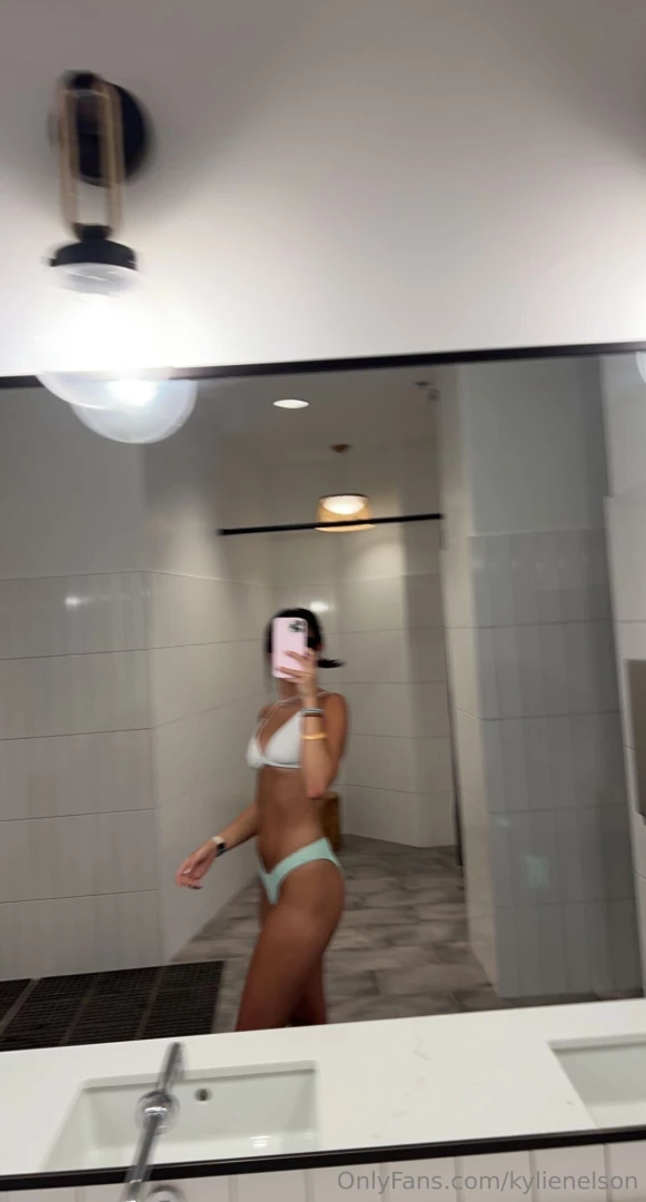 You can t buy happiness but you can buy a bikini and that s pretty 