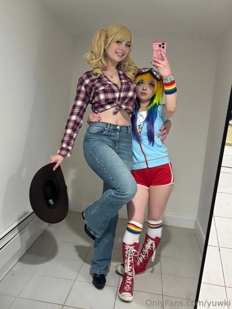 Applejack and rainbow dash d sorry for my absence i havent had a part 10 