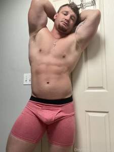 Daddy need worshipped