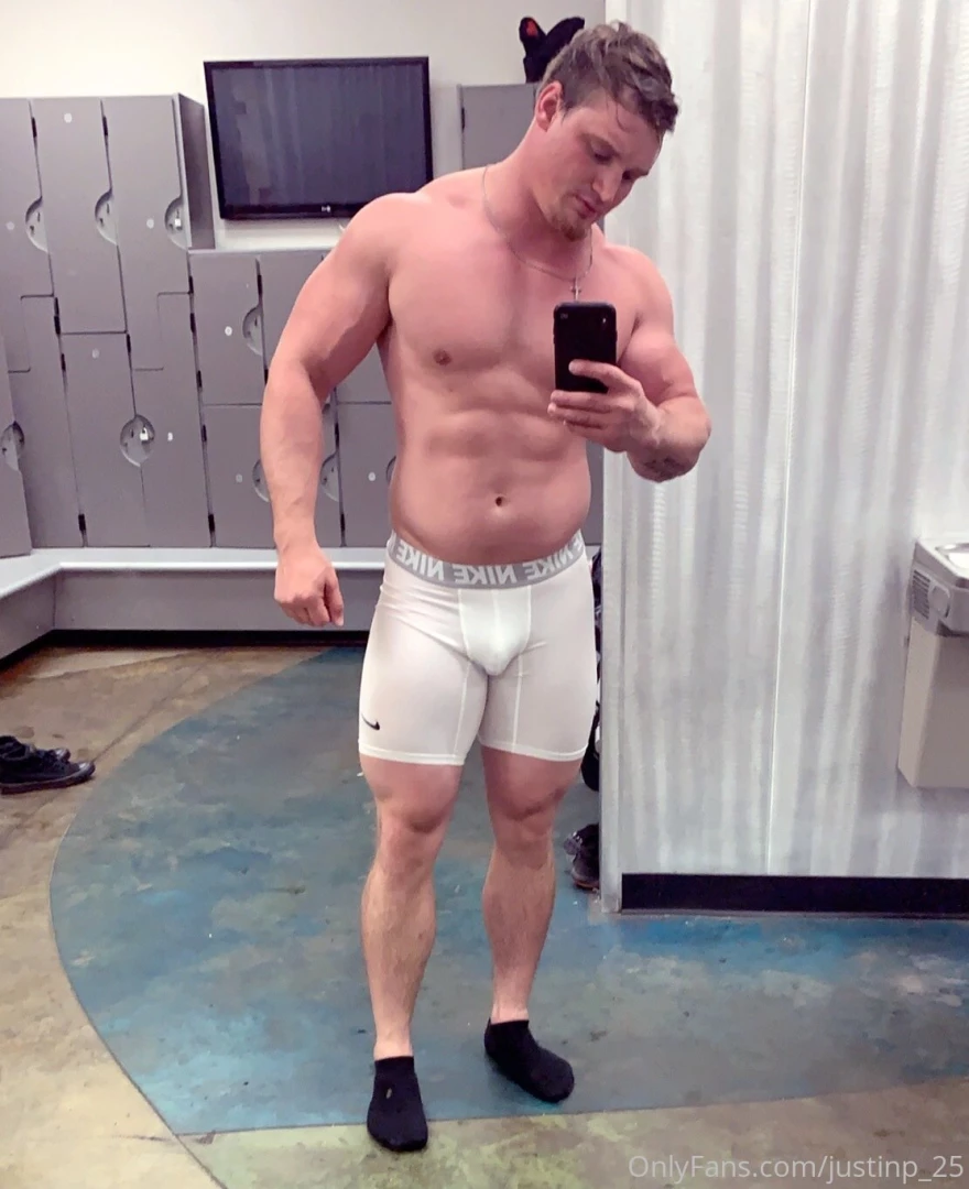 2 for 3 tuesday sending out 2 exclusive pics send me your dm requests part 1 